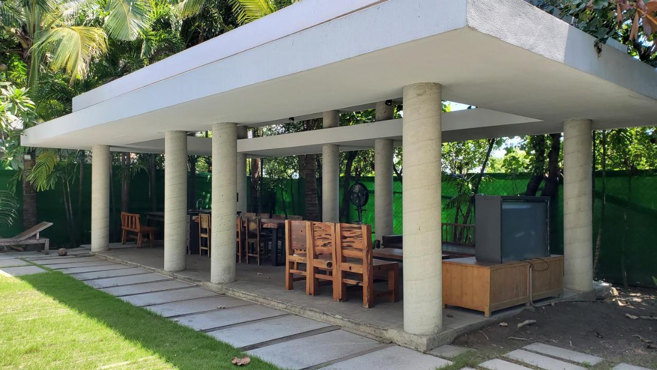 Fu Wan Cafe Villa Donggang Esterno foto